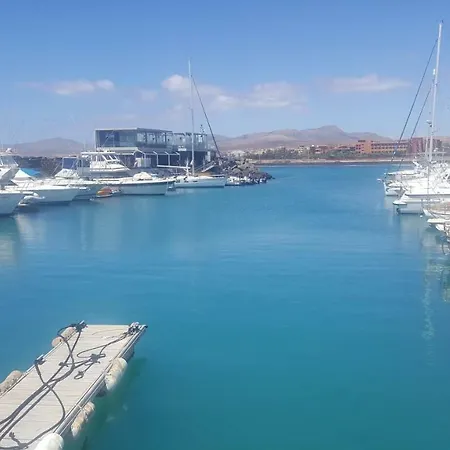 Amuley Mar 2 アパート *